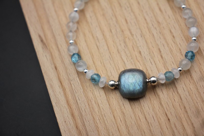 蓝光之境・拉长石能量 - 手链/手环 - 宝石 