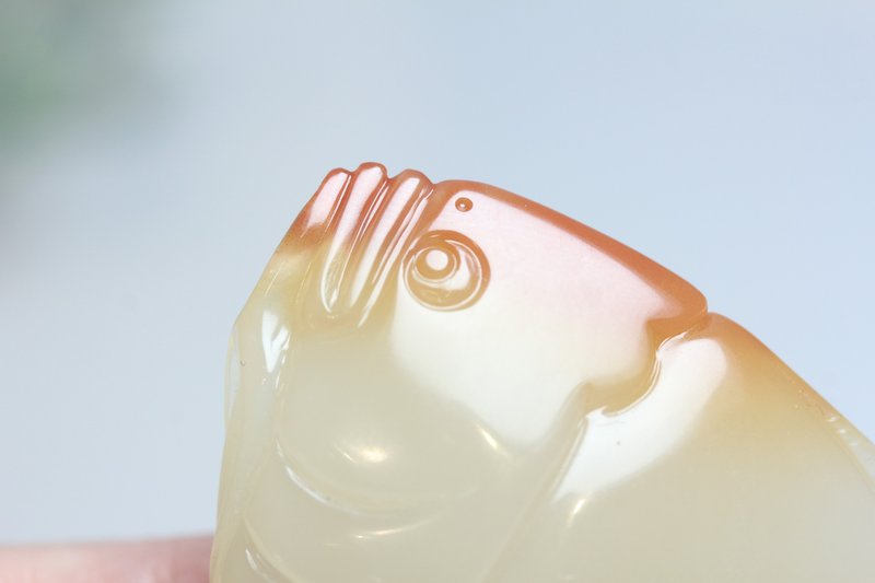 【鸿运当头】俏色设计手工雕刻鱼 项链 挂件 玉坠吊饰 - 项链 - 玉石 