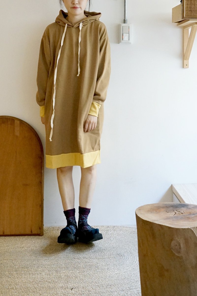 心花系列-漂亮黄棕柔棉印花长版口袋帽t - 洋装/连衣裙 - 棉．麻 咖啡色