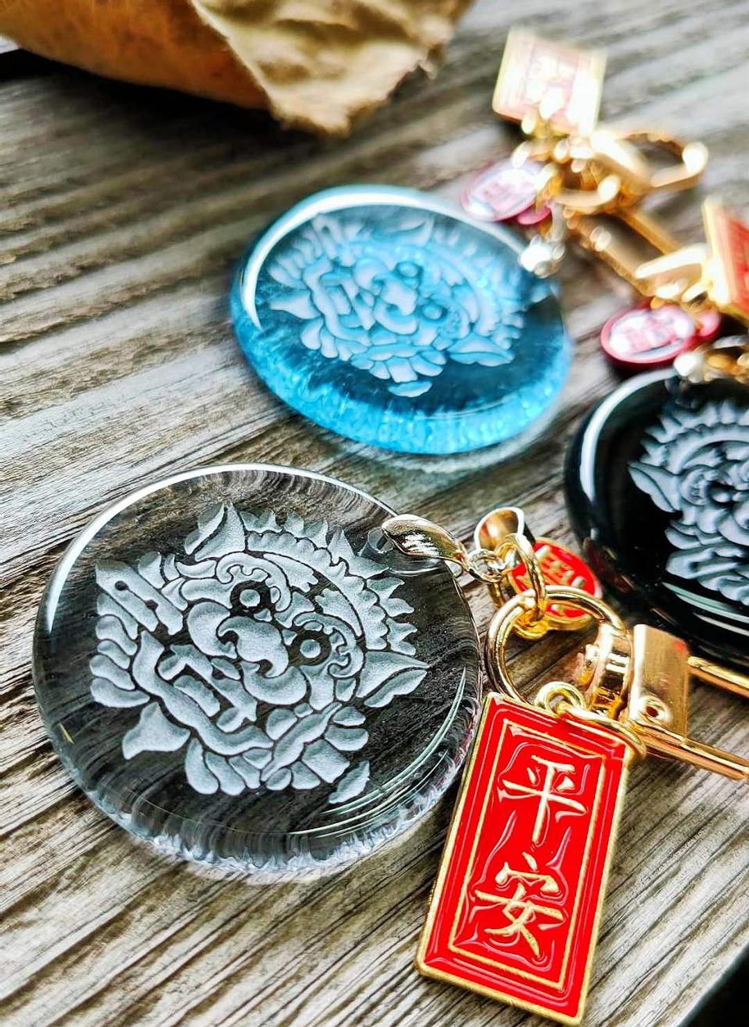 窑烧玻璃雕刻台南剑狮平安祈福钥匙圈 送礼 收藏 纪念品 - 钥匙链/钥匙包 - 玻璃 