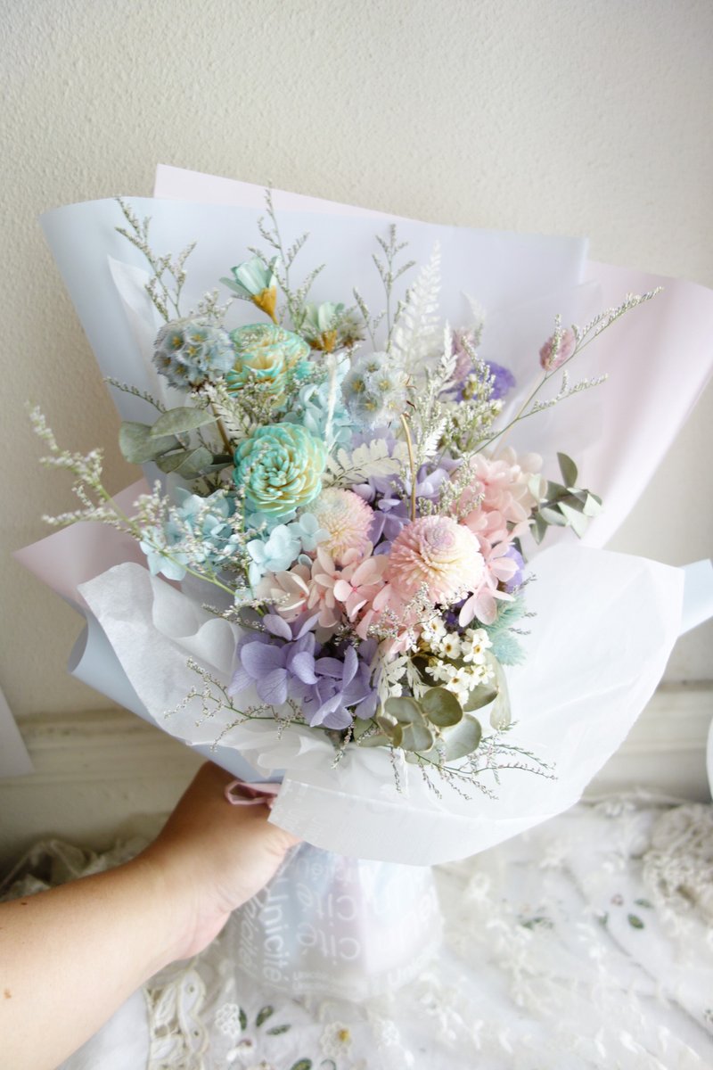 梦幻雪纺花束/韩式花束/毕业花束/生日/情人节/求婚花束 - 干燥花/捧花 - 植物．花 多色