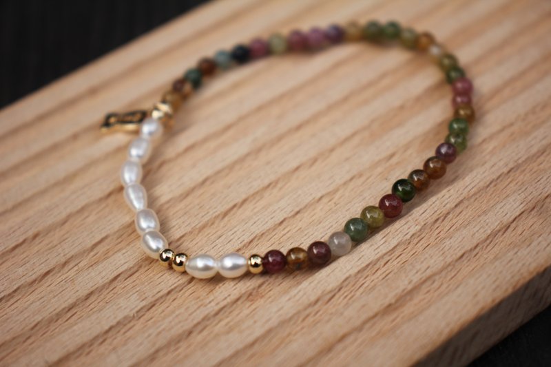 日常微光 I  碧玺珍珠精致手链 - 手链/手环 - 宝石 