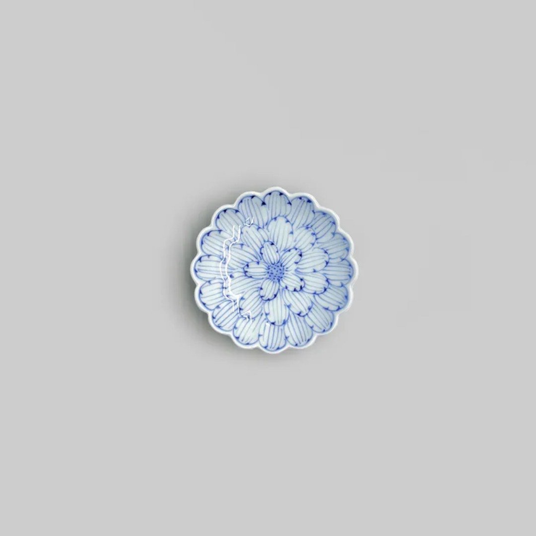 【303select】有田烧 日本 染付牡丹菊型小皿 - 盘子/餐盘/盘架 - 瓷 