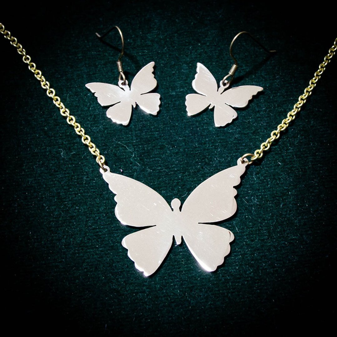 Set of butterfly necklace and earring - 项链 - 铜/黄铜 银色