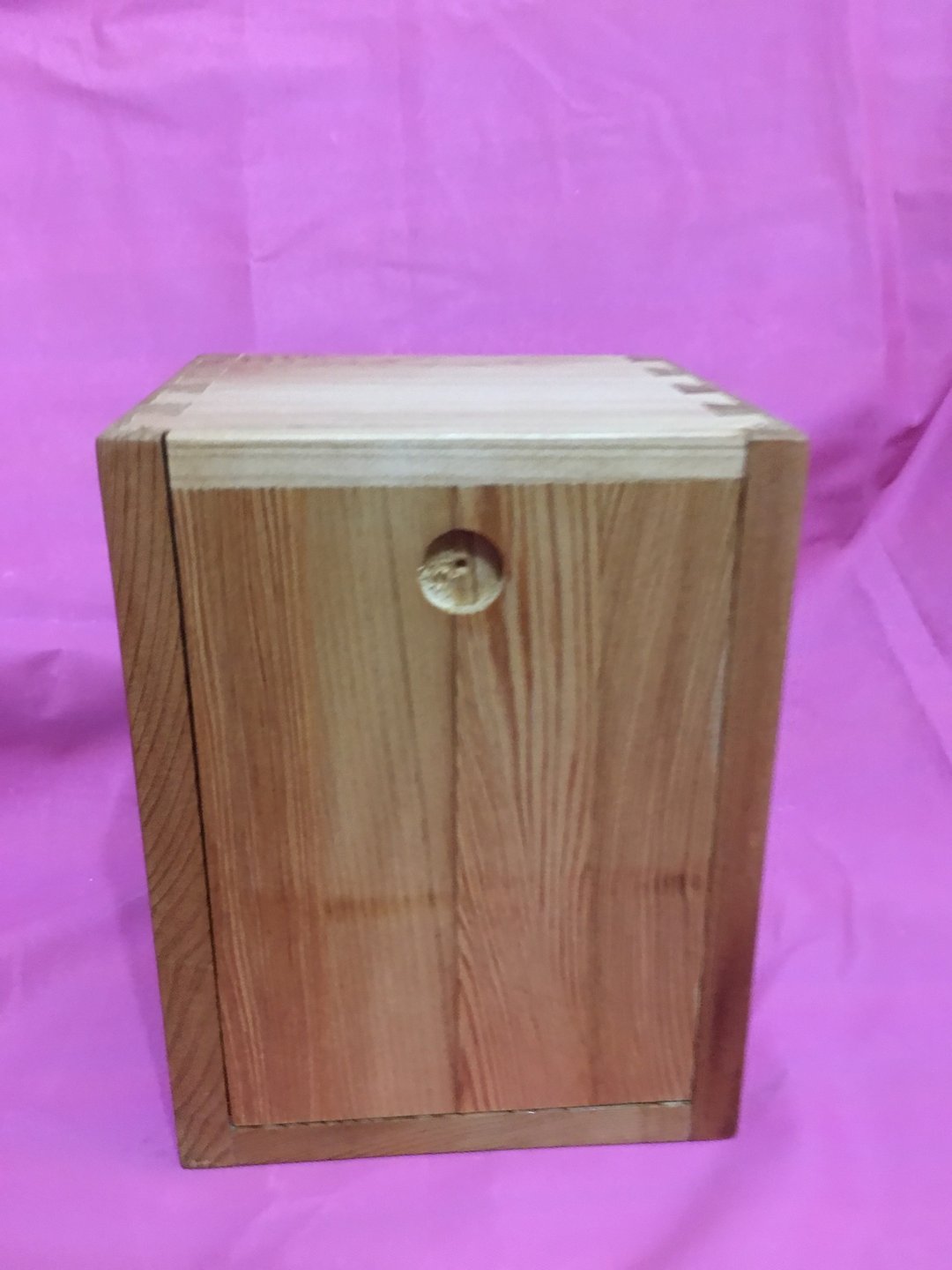 台湾桧木闪花面纸盒台湾桧木 面纸盒15*12*12cm 会随着纸张少面板 - 纸巾盒 - 木头 