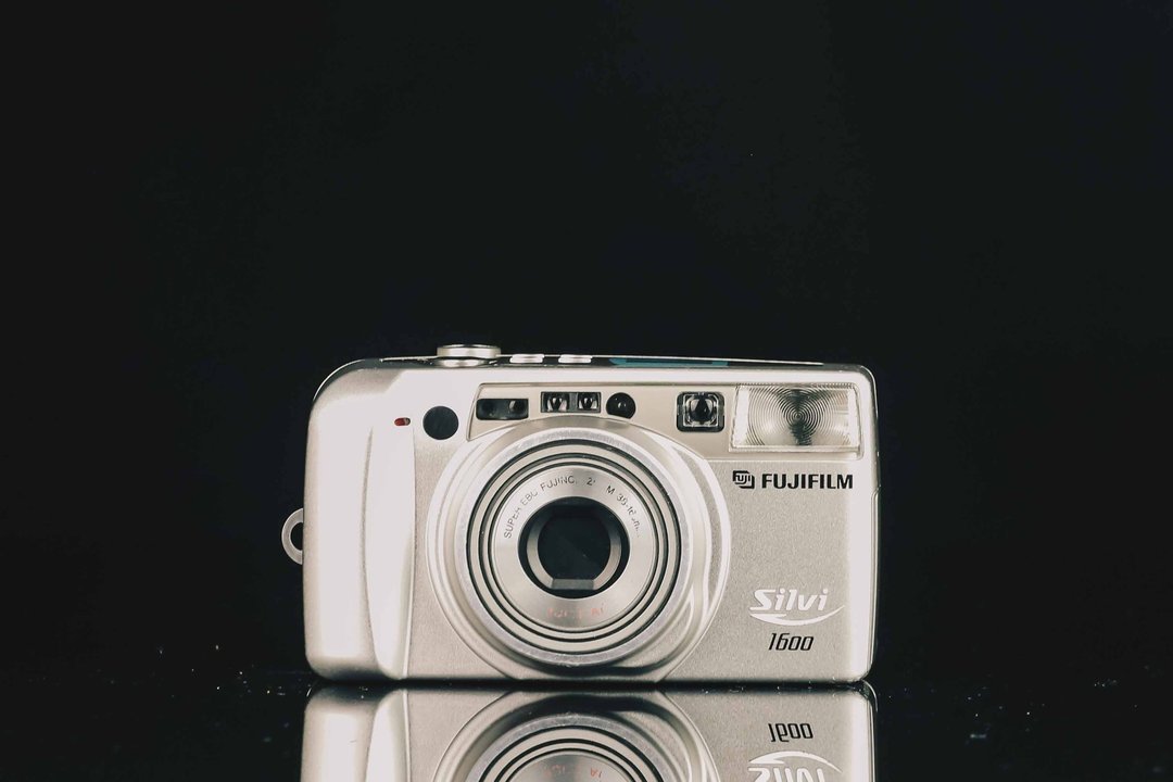 FUJIFILM Silvi 1600 #7632 #135底片相机 - 相机 - 其他金属 黑色