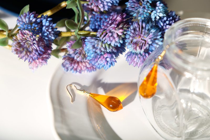 ‘Jumpinglady’压克力水晶高透亮系列 - 日落暖夏 手工制作 耳环 水滴型 原创 Handmade Acrylic - 耳环/耳夹 - 压克力 橘色