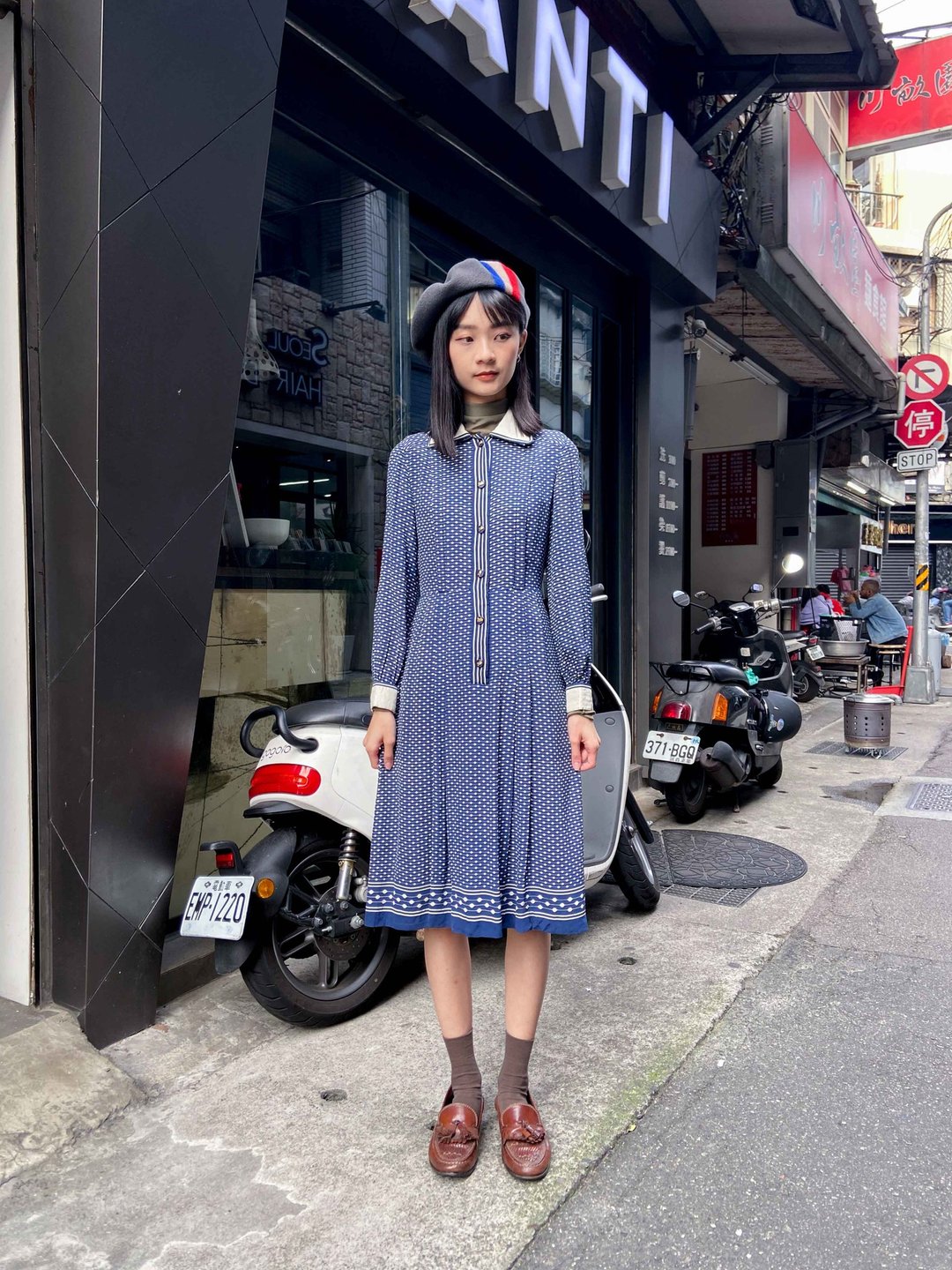 袅袅百货公司-Vintage 日本蓝色菱形花样长袖洋装 - 洋装/连衣裙 - 其他材质 