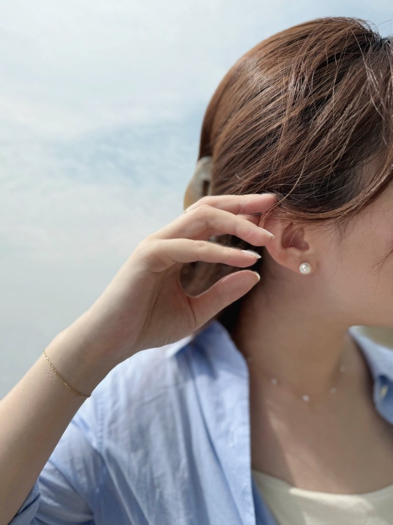 :: 预购 :: 经典耳环- 14K纯金日本Akoya珍珠耳环 - 耳环/耳夹 - 贵金属 金色