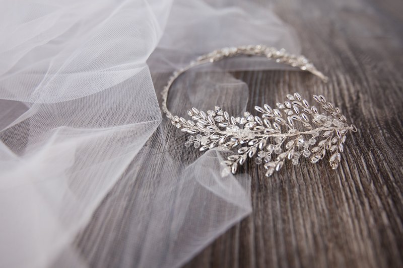 [ Agatha ] 新娘发饰 手作饰品 婚礼饰品 - 发饰 - 其他金属 银色