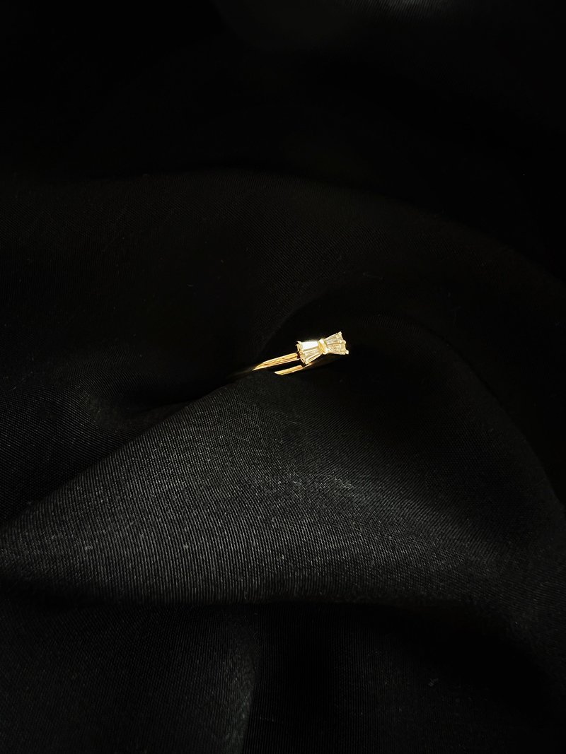 馨礼钻石戒指 Warm Gift Diamond Ring- 18K纯金 0.11克拉 - 戒指 - 贵金属 金色