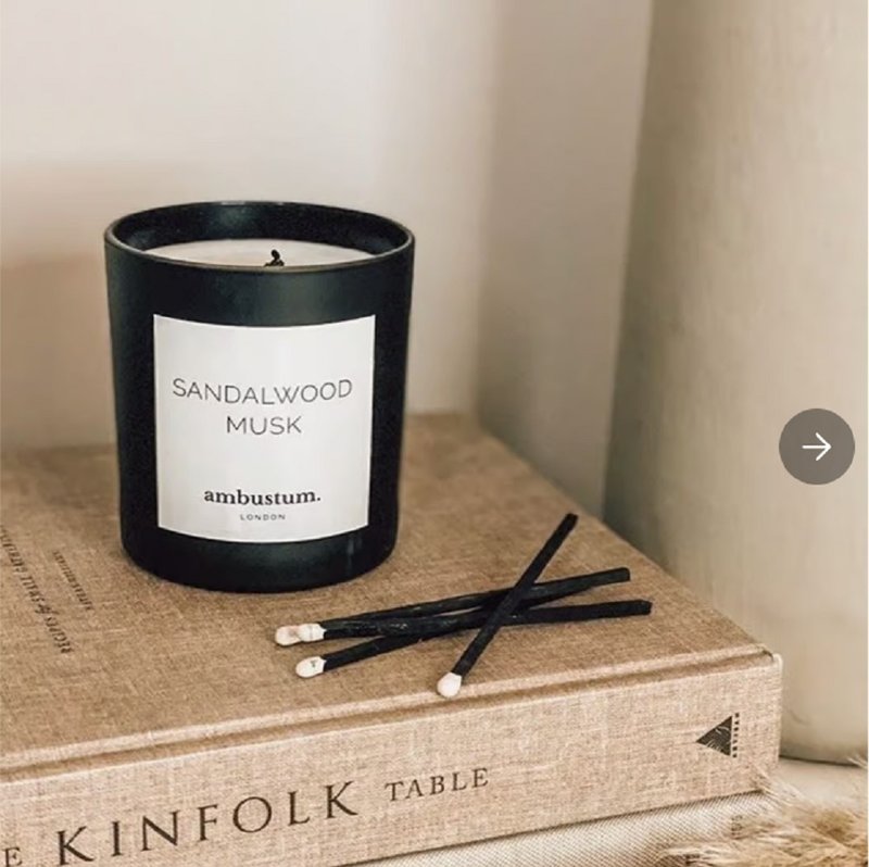 英国 Ambustum Sandlewood Musk香薰蜡烛 220g - 蜡烛/烛台 - 蜡 