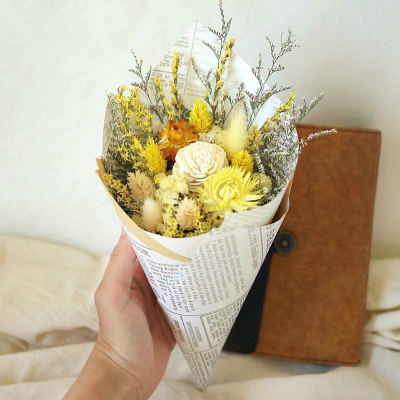 小品礼赞-黄太阳玫瑰乡村甜筒花 扩香花 花束 - 植栽/盆栽 - 植物．花 黄色