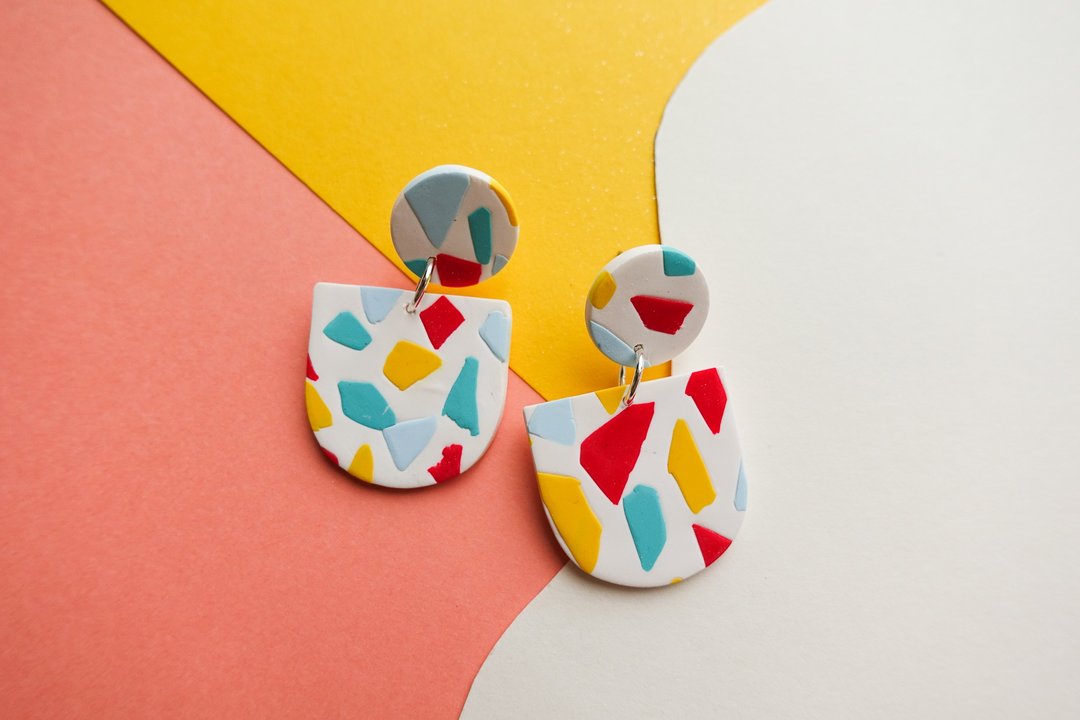 顽系列- 缤纷水磨石 手工软陶耳环(可改夹) polymer clay earring - 耳环/耳夹 - 陶 多色