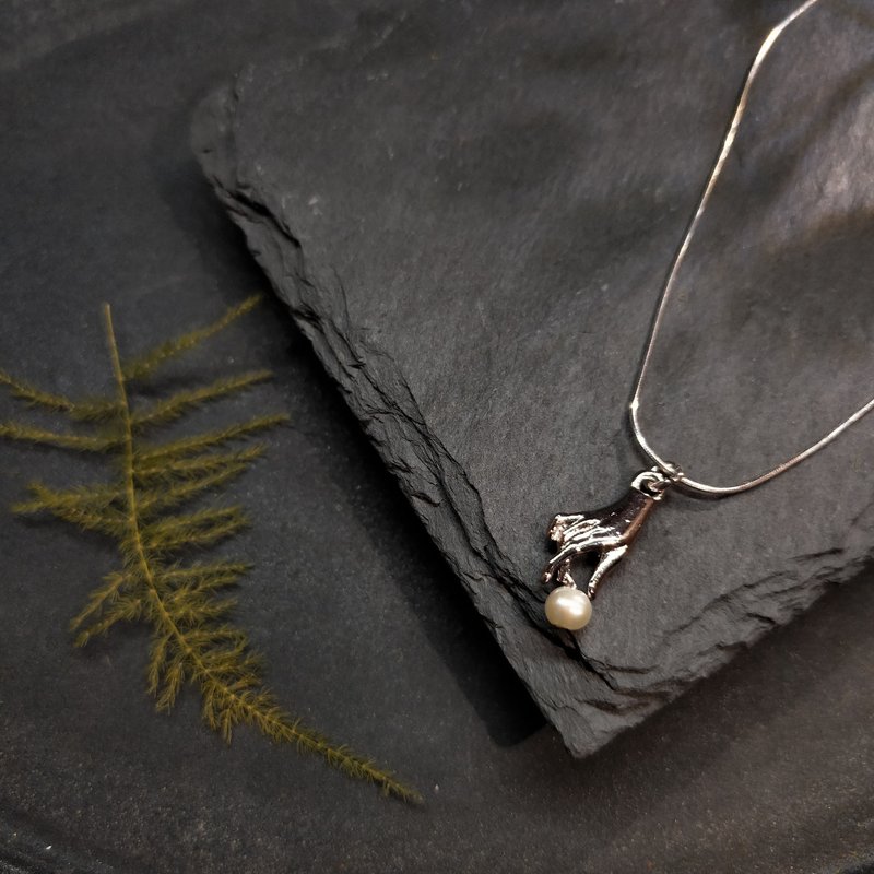 珍珠项链-设计款-拾起你的泪珠 - 项链 - 其他金属 银色