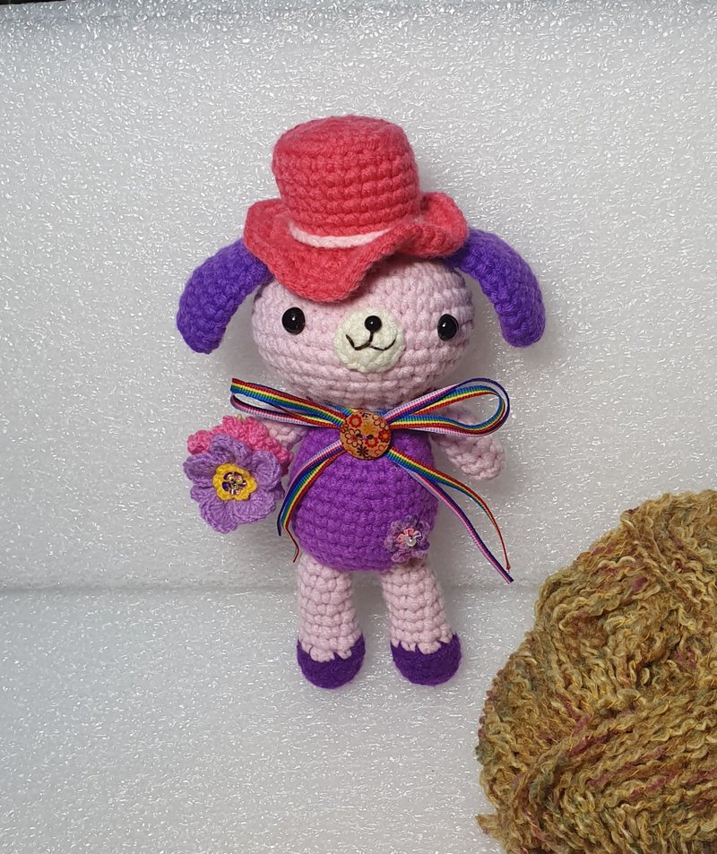 帽子狗毛线娃娃。可做吊饰、生日礼物、交换礼物、居家装饰 - 玩偶/公仔 - 棉．麻 多色