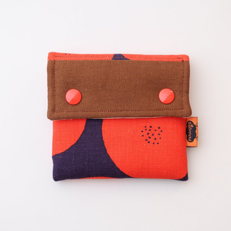 【SuGround。曙光】收纳袋-团 - 化妆包/杂物包 - 棉．麻 红色