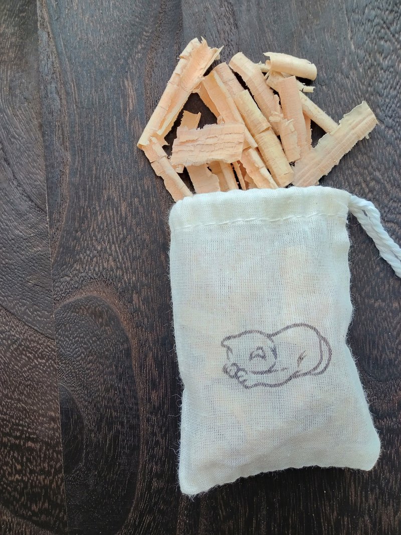 青森 Hiba 香囊 5 件套 Hiba 猫 香薰 除湿除臭宠物驱虫剂 - 卫浴用品 - 棉．麻 白色