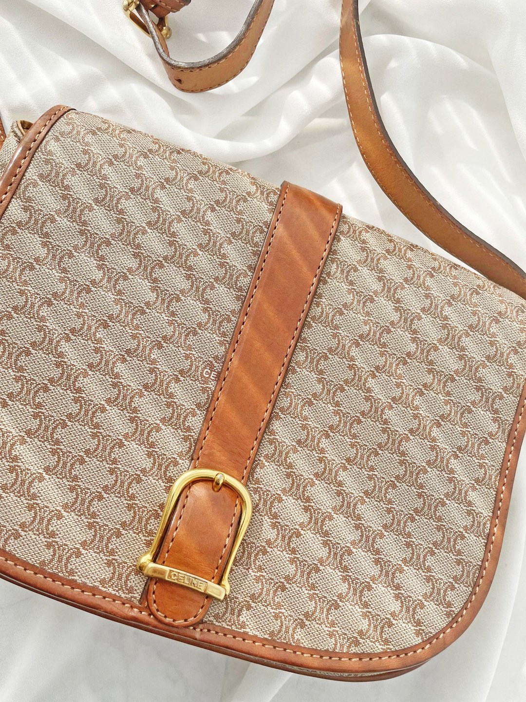 中古包 CELINE 米花凯旋门马鞍包半月包单肩包斜背包斜背包斜挎包 - 侧背包/斜挎包 - 防水材质 卡其色