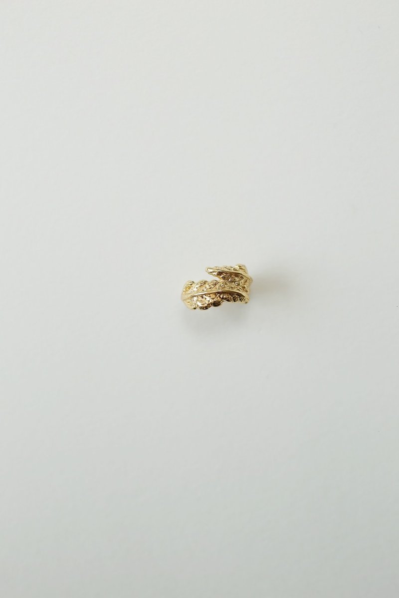 轻轻 落叶 耳骨夹 - 耳环/耳夹 - 铜/黄铜 金色