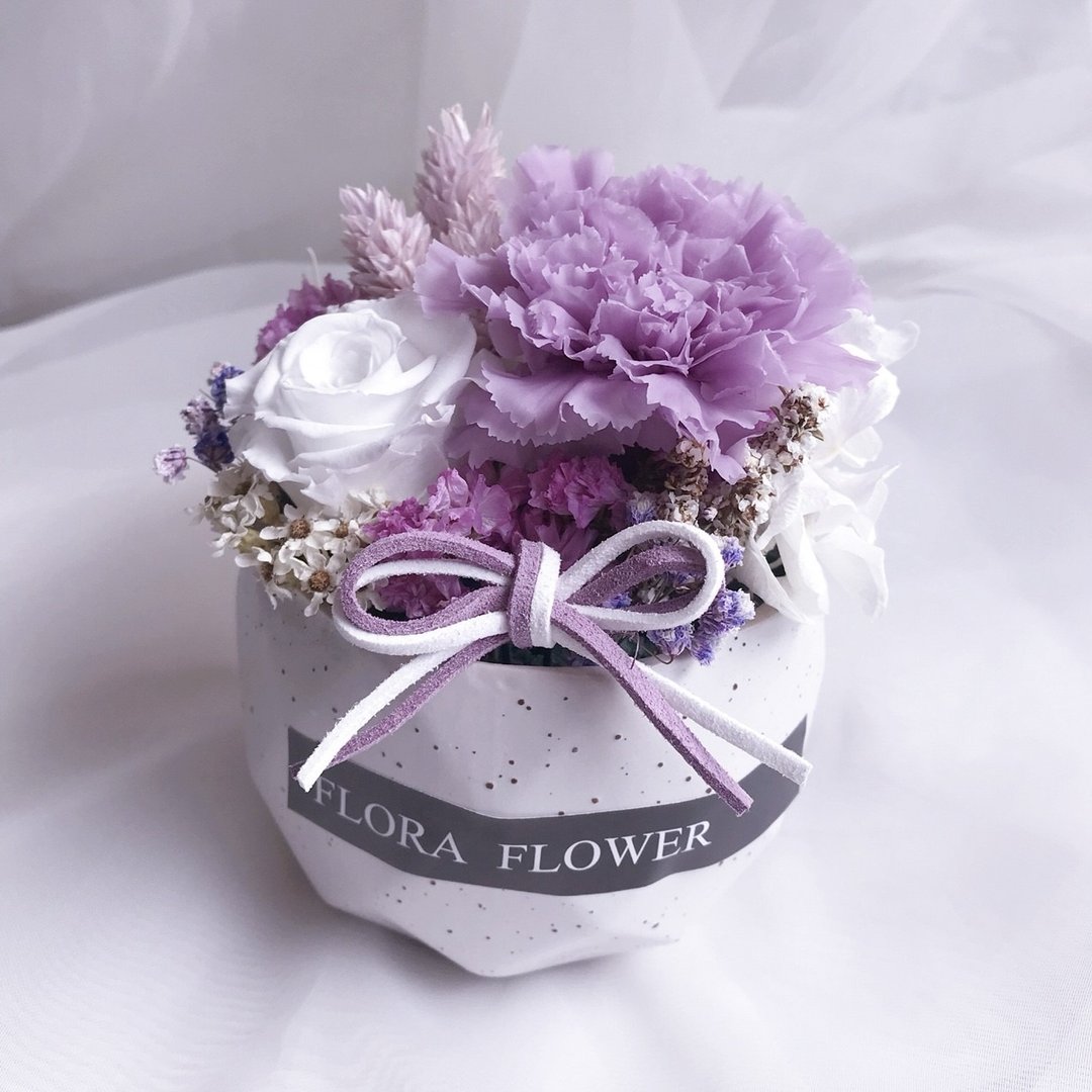 flora flower 紫色康乃馨永生小盆花礼盒/盆栽 干燥花束 母亲节花束 生日礼物 摆饰 不凋花 母亲节花礼盒 - 植栽/盆栽 - 植物．花 紫色