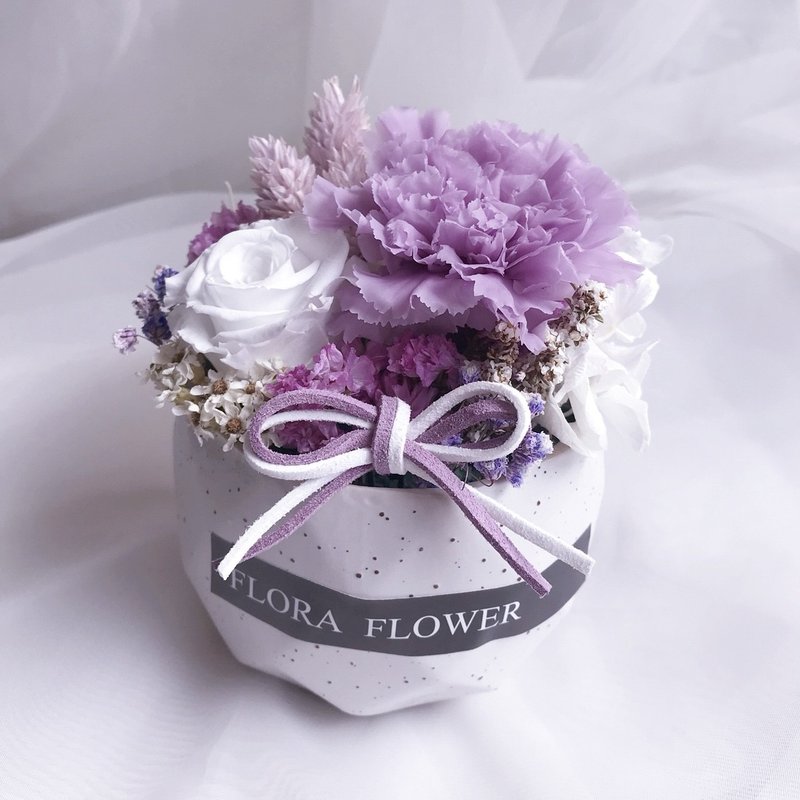 flora flower 紫色康乃馨永生小盆花礼盒/盆栽 干燥花束 母亲节花束 生日礼物 摆饰 不凋花 母亲节花礼盒 - 植栽/盆栽 - 植物．花 紫色