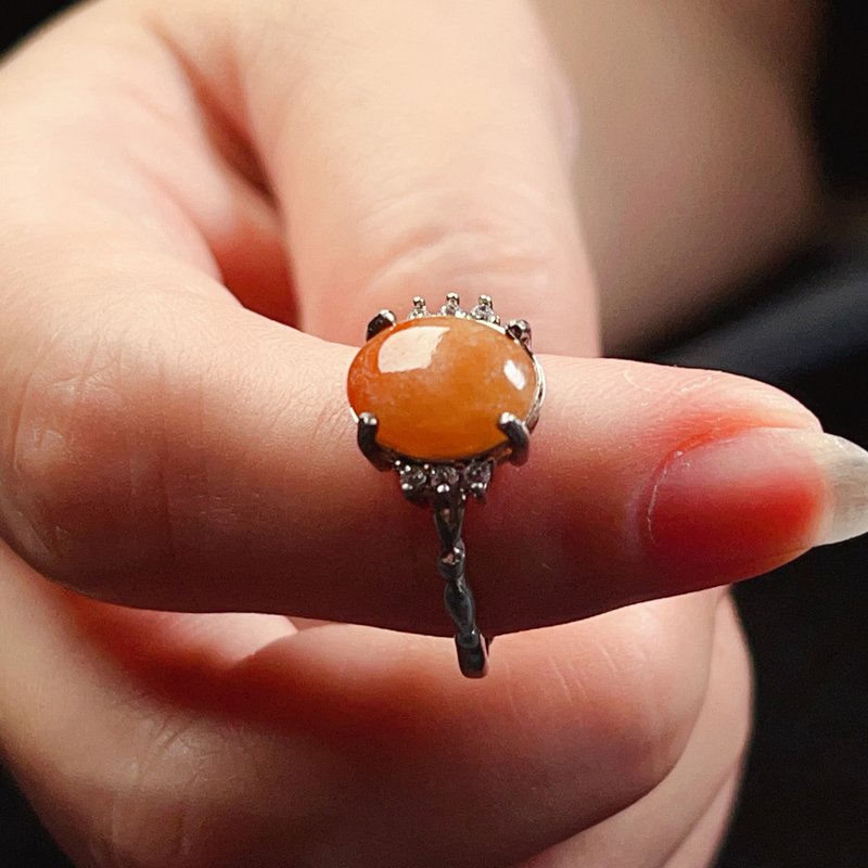 红翡翡翠蛋面戒指 925纯银 | 天然缅甸玉A货翡翠 | 送礼 - 戒指 - 玉石 橘色