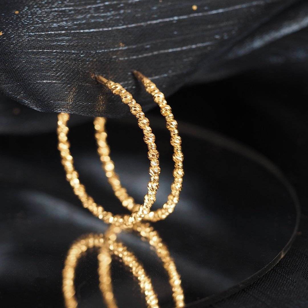 18K金金属球形软圈耳环 18K Gold Metallic Ball Soft Hoop Earri - 耳环/耳夹 - 贵金属 