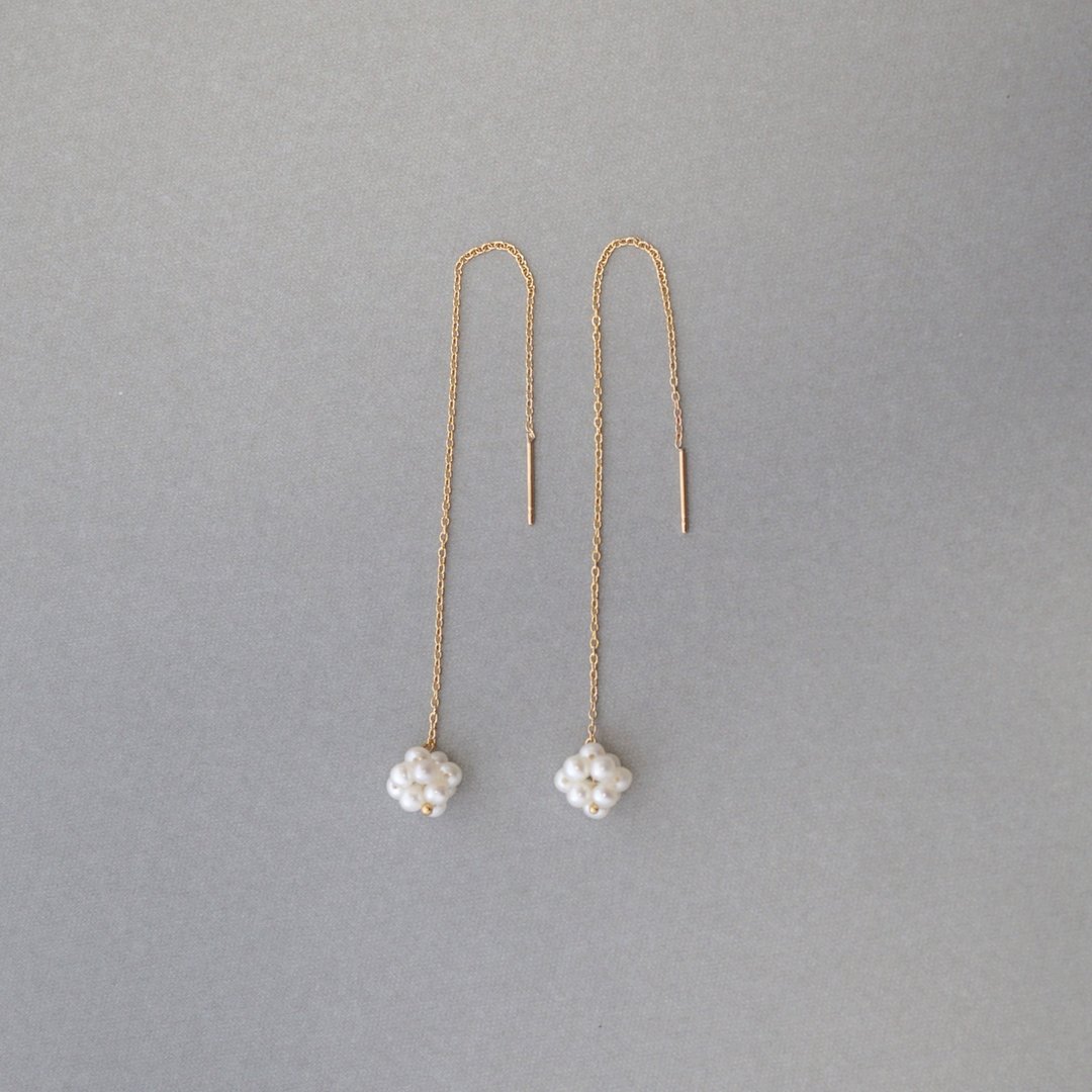 [14KGF] Pom Pom Pearl American Earrings - 耳环/耳夹 - 其他金属 金色