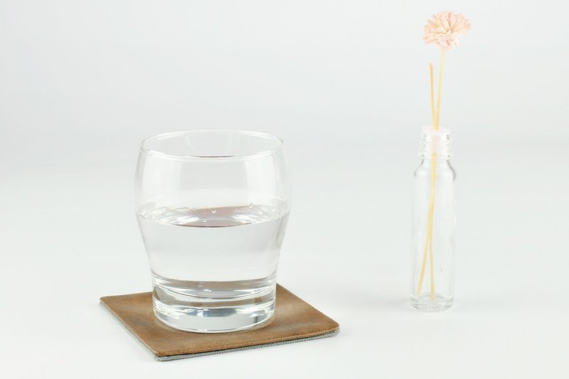 简约方形杯垫 双面材质 PU皮革+帆布 棕色系 - 杯垫 - 人造皮革 咖啡色