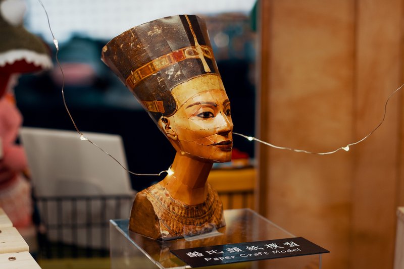 【酷比头纸模型】娜芙蒂蒂Nefertiti 古埃及王后 |免剪贴立体拼图 - 木工/竹艺/纸艺 - 纸 多色