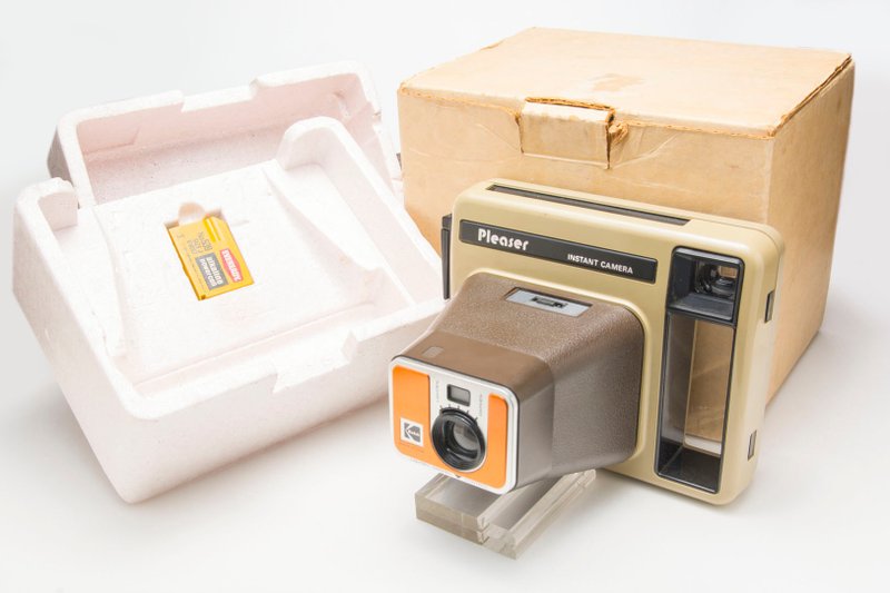 1977-1982 Kodak Pleaser Instant Camera - 相机 - 其他金属 咖啡色