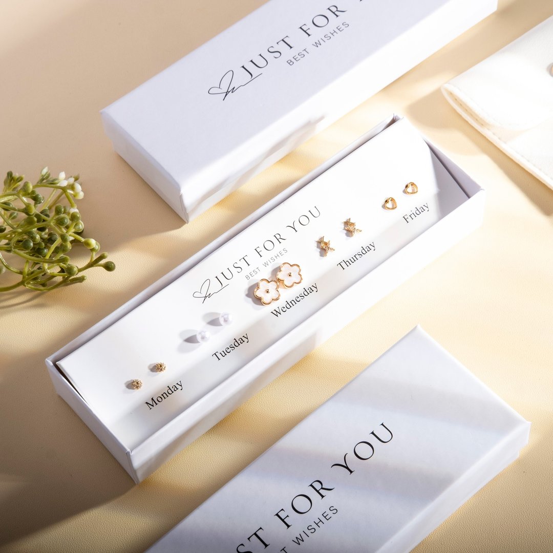 Fabufabu 铜制心形花朵耳环 1盒5 对套装 - 耳环/耳夹 - 铜/黄铜 银色