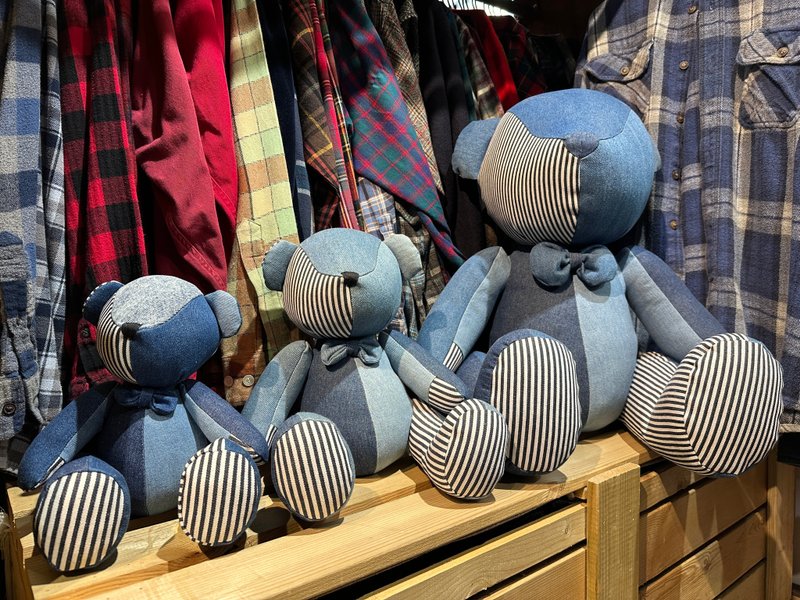 Patchwork Denim Bear 牛仔拼布小熊 - 玩偶/公仔 - 棉．麻 蓝色