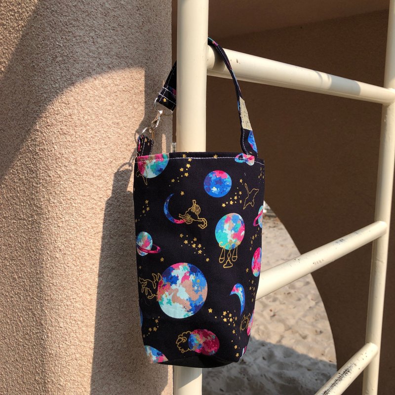 【雪花梨】小宇宙 手工饮料提袋/ 散步小提袋/ 环保杯袋 - 其他 - 棉．麻 多色