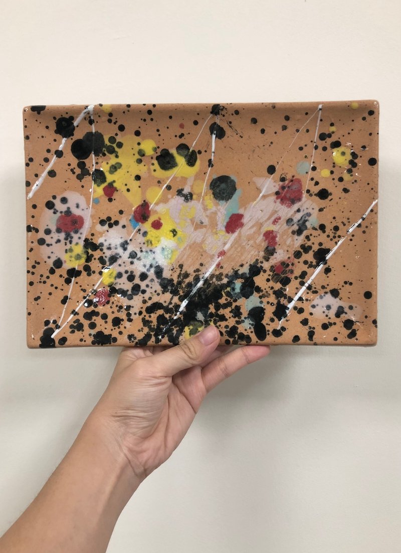 手工绘制 泼彩 抽象画 缤纷色彩平盘 仅有一件 - 盘子/餐盘/盘架 - 陶 咖啡色