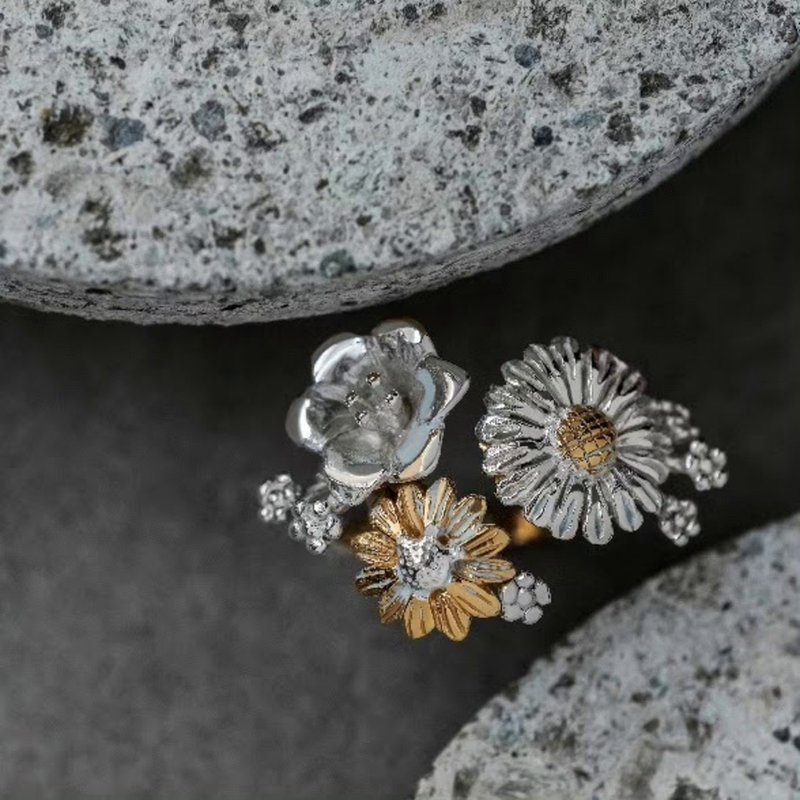 自由尺寸 小花束戒指 / 模特儿：银色与金色电镀 by Gravi - 戒指 - 纯银 银色