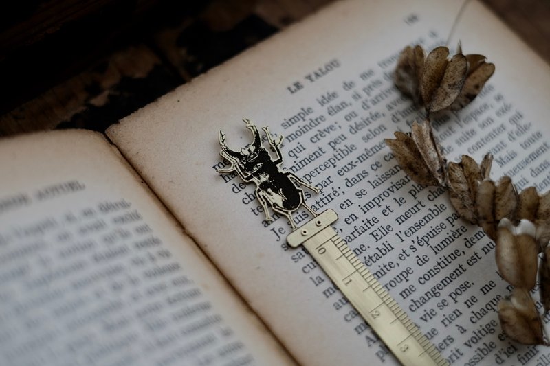 【脐加厝】文具系列│手工黄铜动物书签尺│进阶款锹形虫 - 书签 - 铜/黄铜 