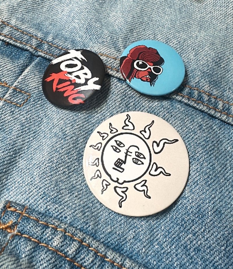 托比王 Toby King 徽章组 - 徽章/别针 - 其他金属 多色