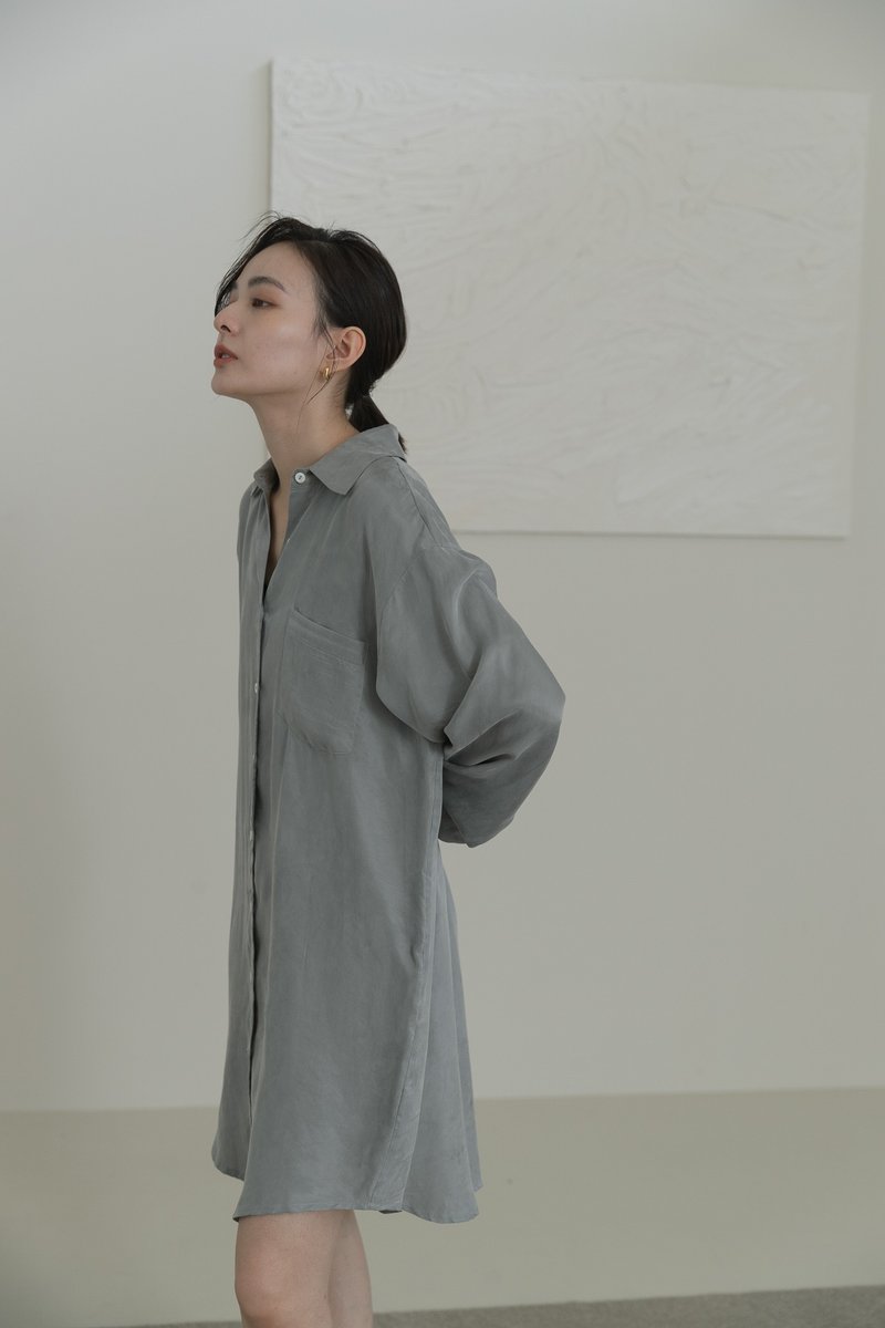 【品牌原创】Lola 柔感铜氨丝 飘逸长版衬衫 冷灰 - 女装上衣 - 其他人造纤维 灰色