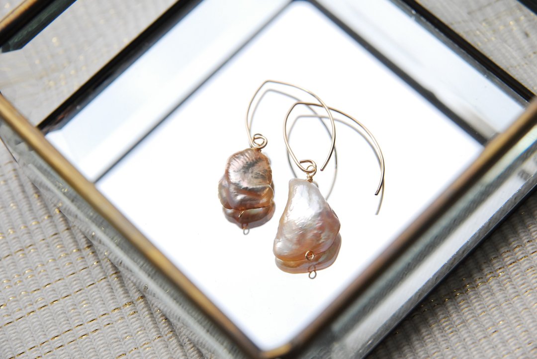 Light pink loquat pearl marquise hook earrings no.1 14kgf - 耳环/耳夹 - 珍珠 粉红色