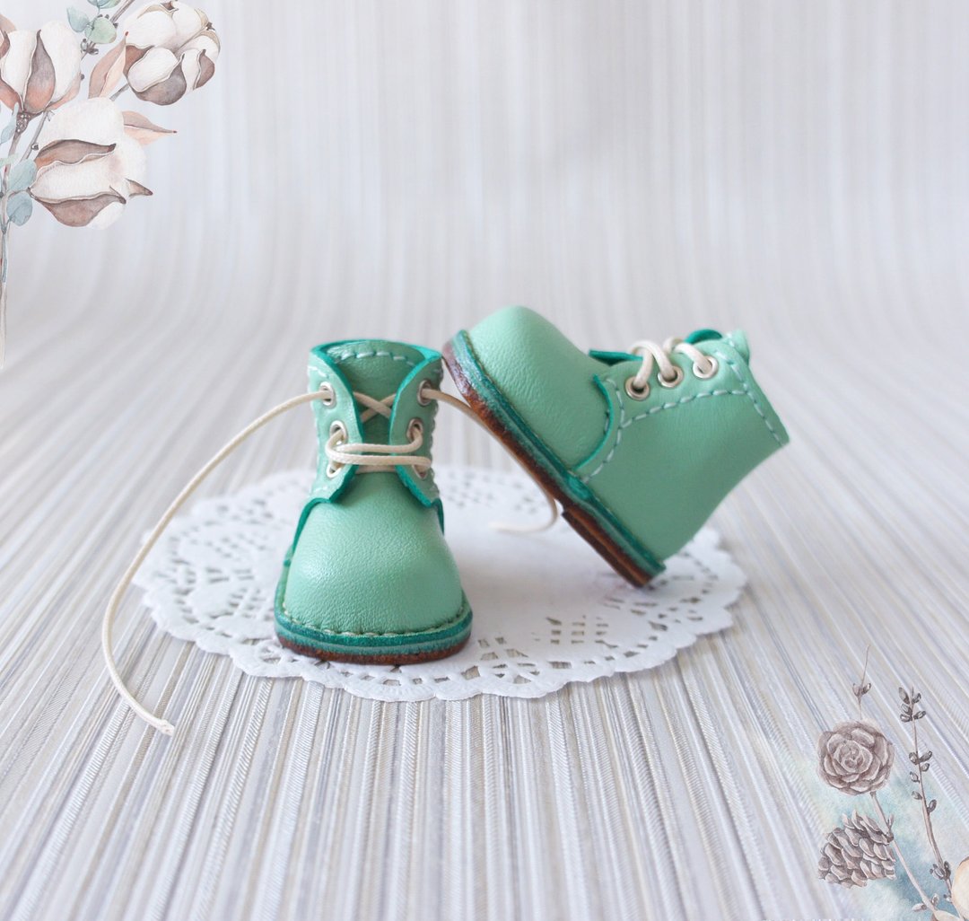 Leather green shoes for Paola Reina doll, Dolls Short boots, Outfit Paola Reina - 玩偶/公仔 - 真皮 绿色