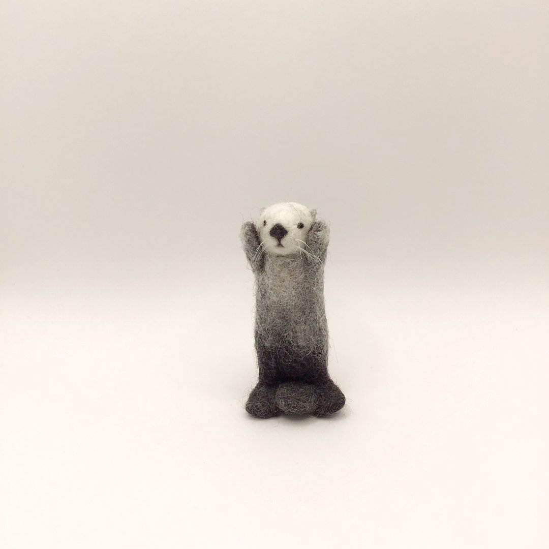 Sea Otter Brooch - 胸针 - 羊毛 