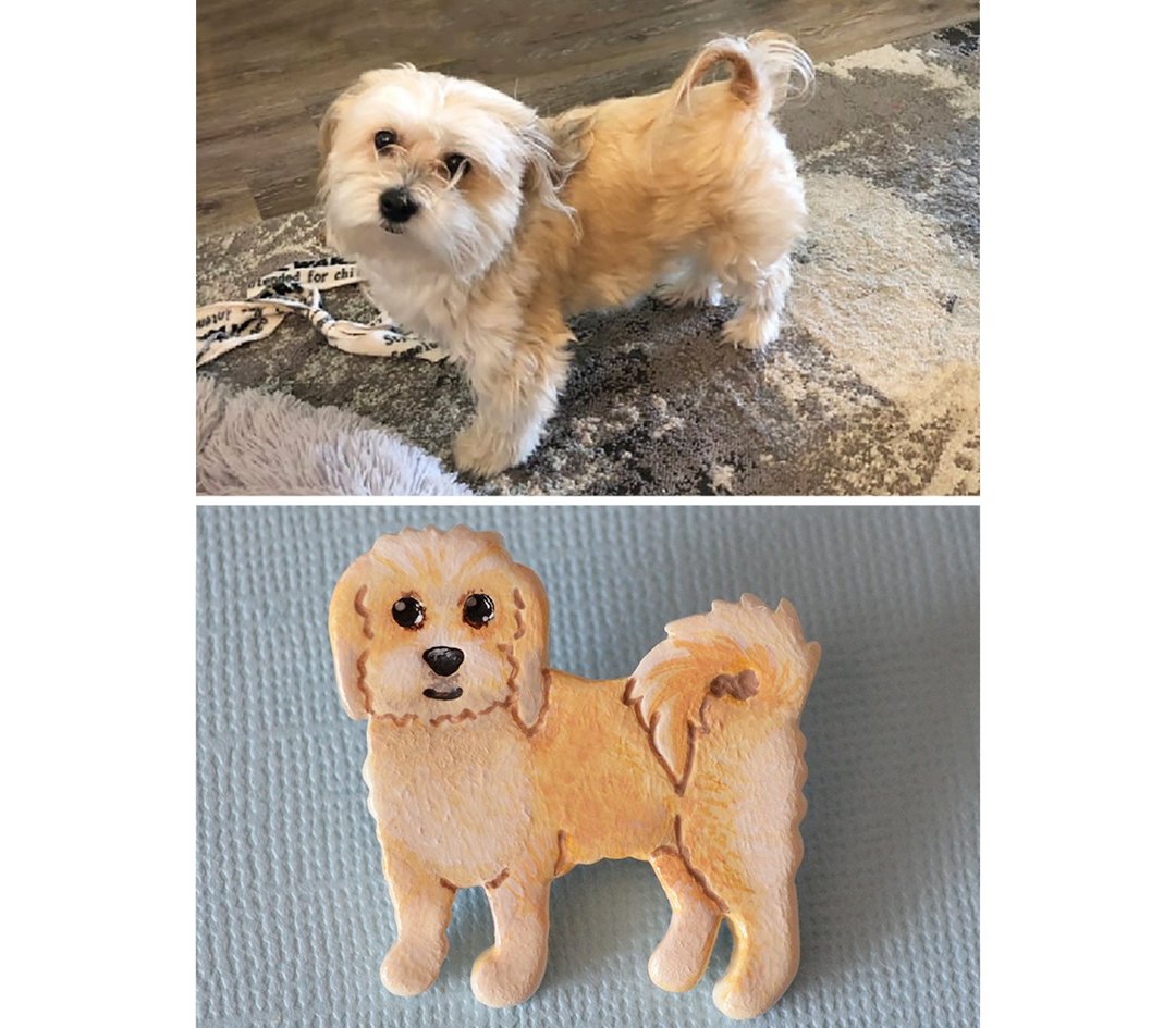 Personalized dog pin brooch. Sculpted &amp; painted from photo of your puppy - 胸针 - 塑料 灰色