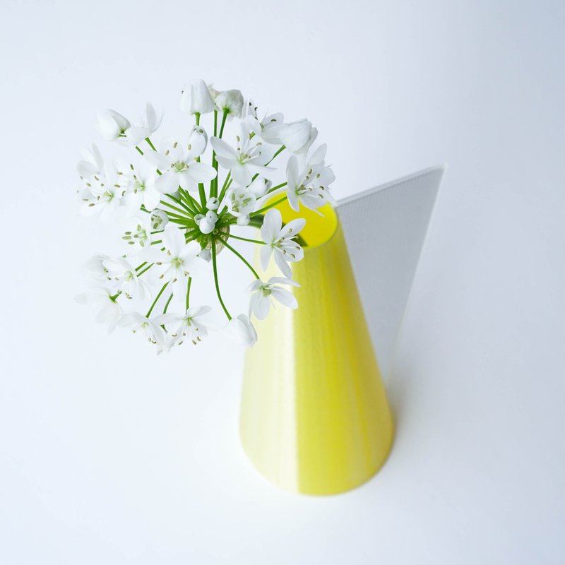 超吸睛啦 不规则造型花瓶 居家美學必備小物 瞬間點亮空間 - 花瓶/陶器 - 其他材质 黄色