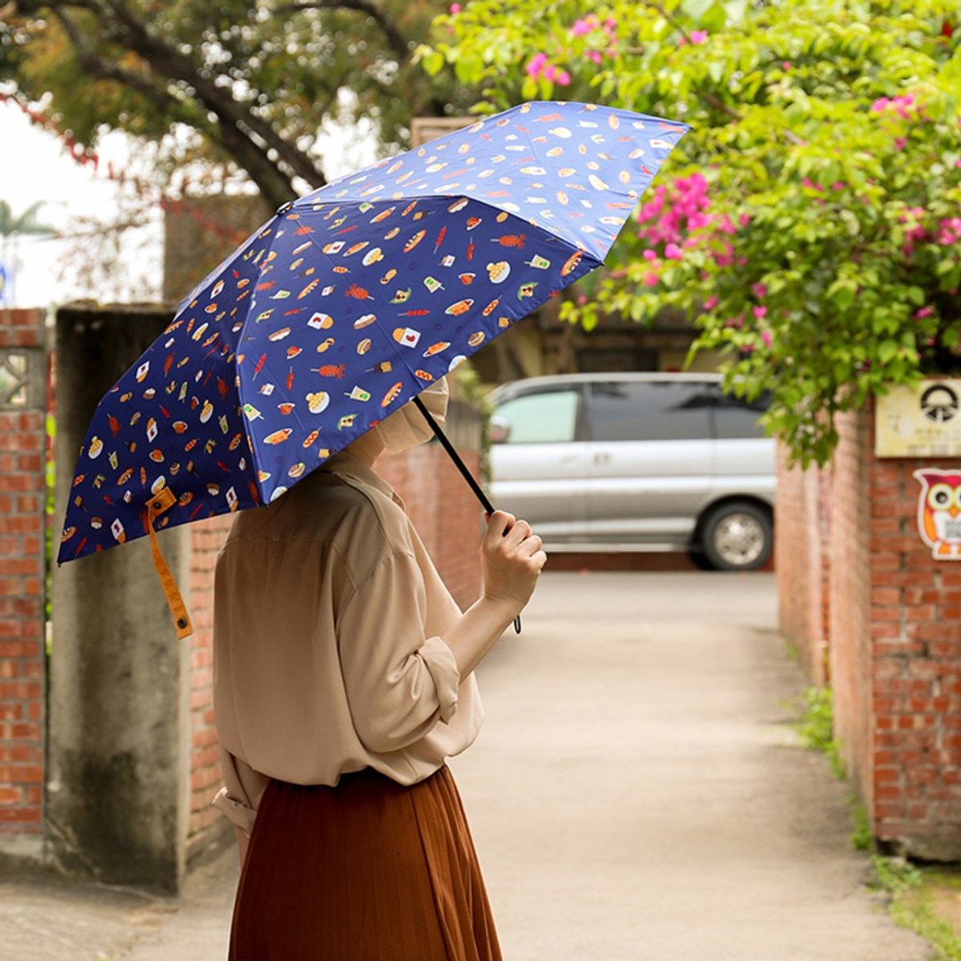 宝岛回忆·复刻大时代─记忆中的小吃摊轻量黑胶手开折伞 - 雨伞/雨衣 - 其他材质 多色