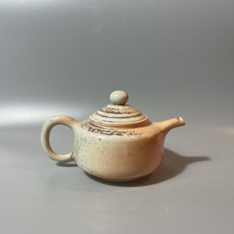 柴烧瓷土重落灰正把茶壶  / 小平凡手作 - 茶具/茶杯 - 陶 
