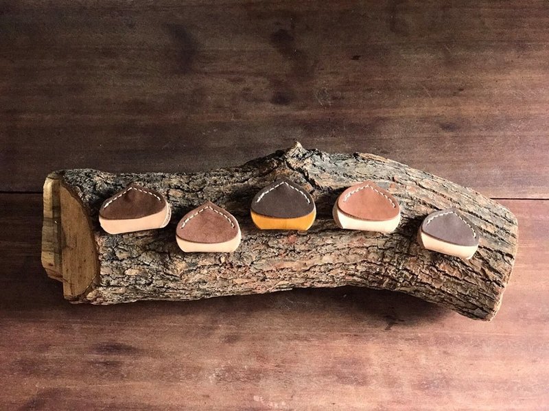 森栗子 集线器 皮革卷线器  收线器【免费定制刻字1-7个字】 - 卷线器/电线收纳 - 真皮 咖啡色