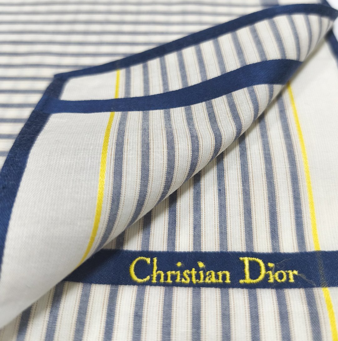 Christian Dior 复古手帕 — 蓝白条纹图案 19 x 19 英寸 - 手帕/方巾 - 棉．麻 透明