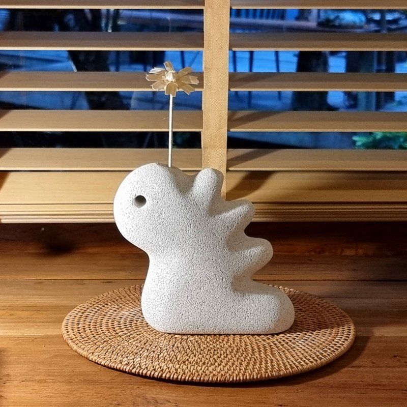 恐龙花瓶为了展示，可以放花痴。 - 摆饰 - 其他材质 白色